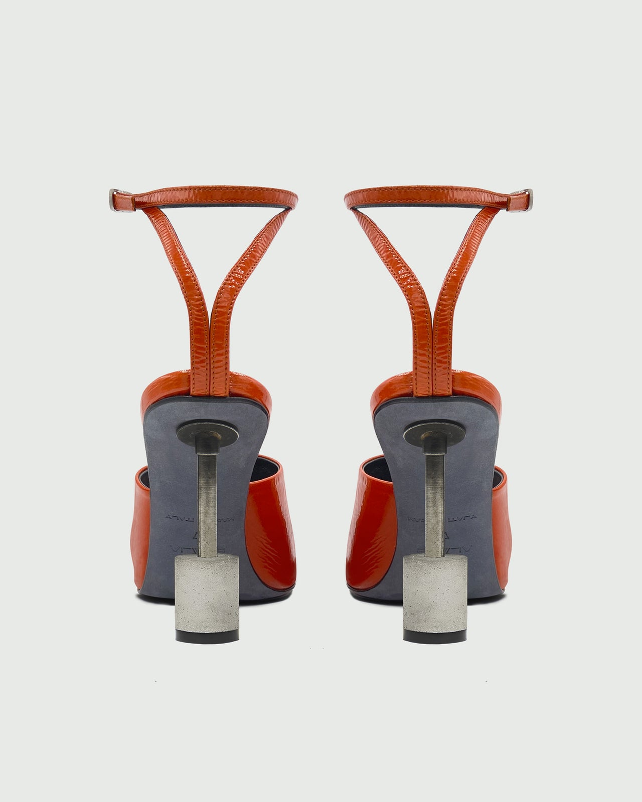 ISE sandal