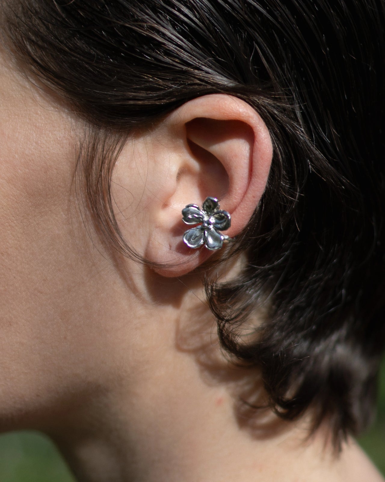 Blossom earcuff